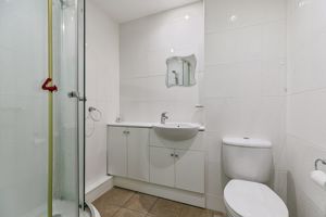 SHOWER ROOM- click for photo gallery